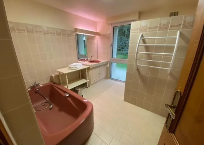 A L'oree De La Piaine *